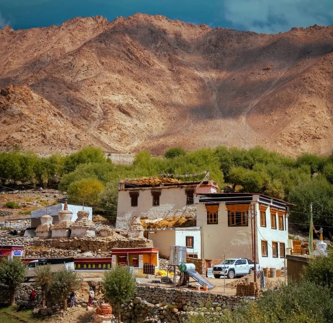 Ladakh Tour Packages 2026 | Pangong Lake, Nubra & Khardung La